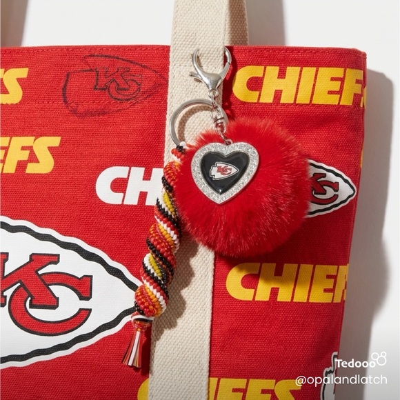 handcrafted Accessories - Chiefs Heart Swirl Keychain